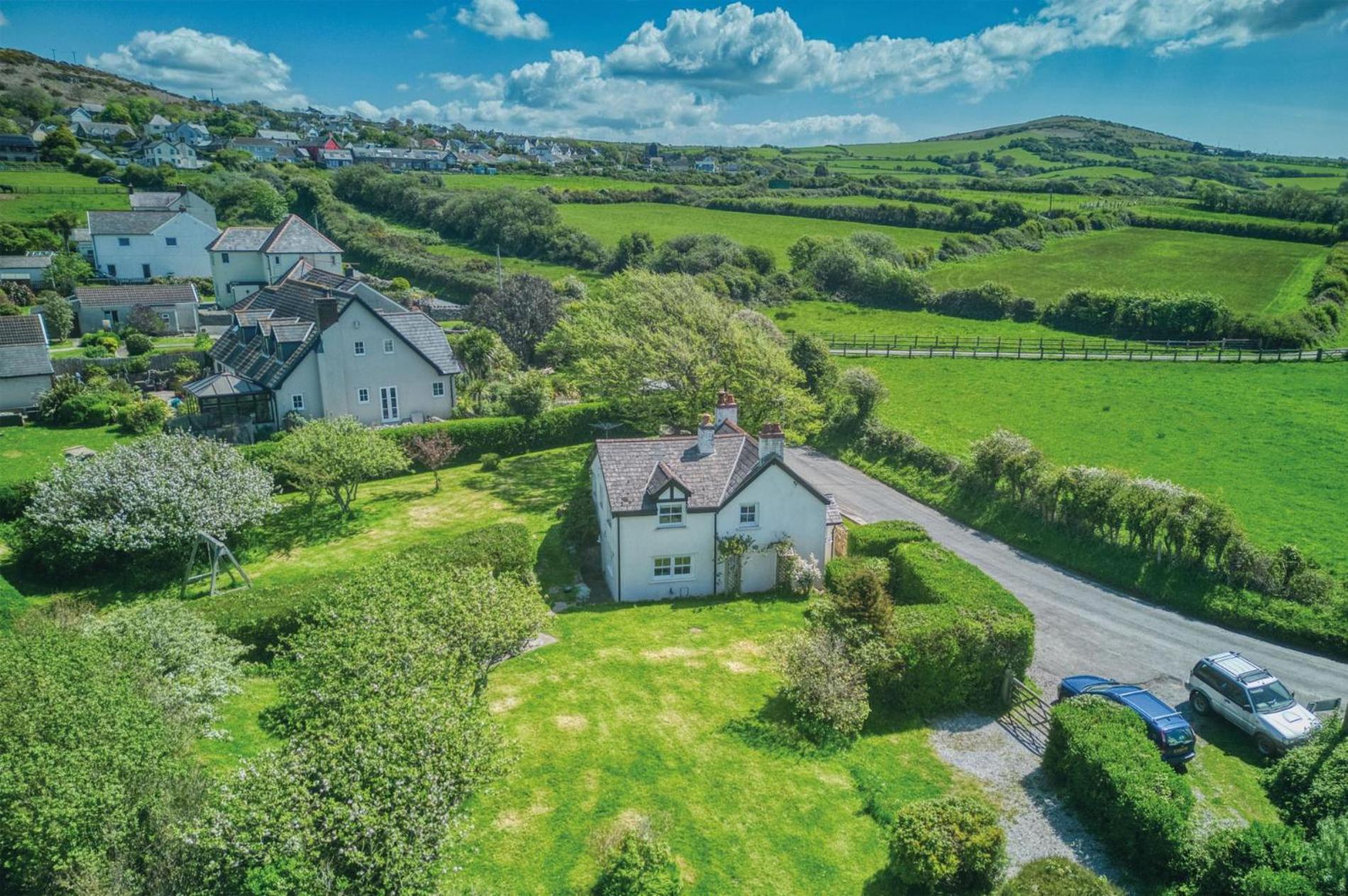 Dollars Cottage - 4 Bedroom Cottage - Llangennith Kültér fotó