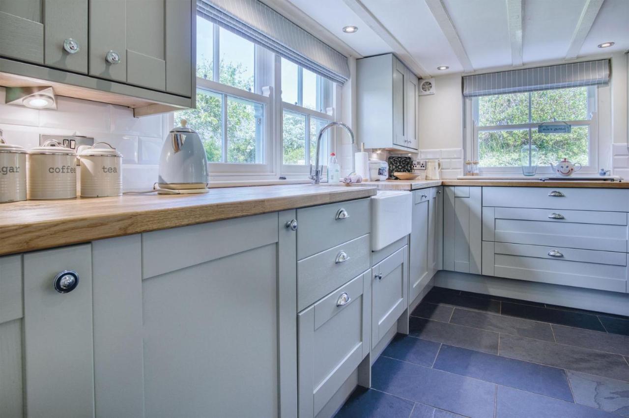 Dollars Cottage - 4 Bedroom Cottage - Llangennith Kültér fotó