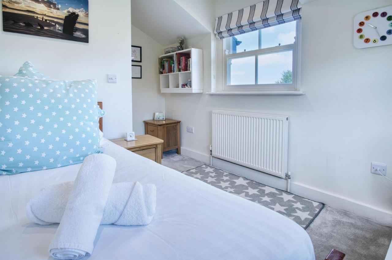 Dollars Cottage - 4 Bedroom Cottage - Llangennith Kültér fotó